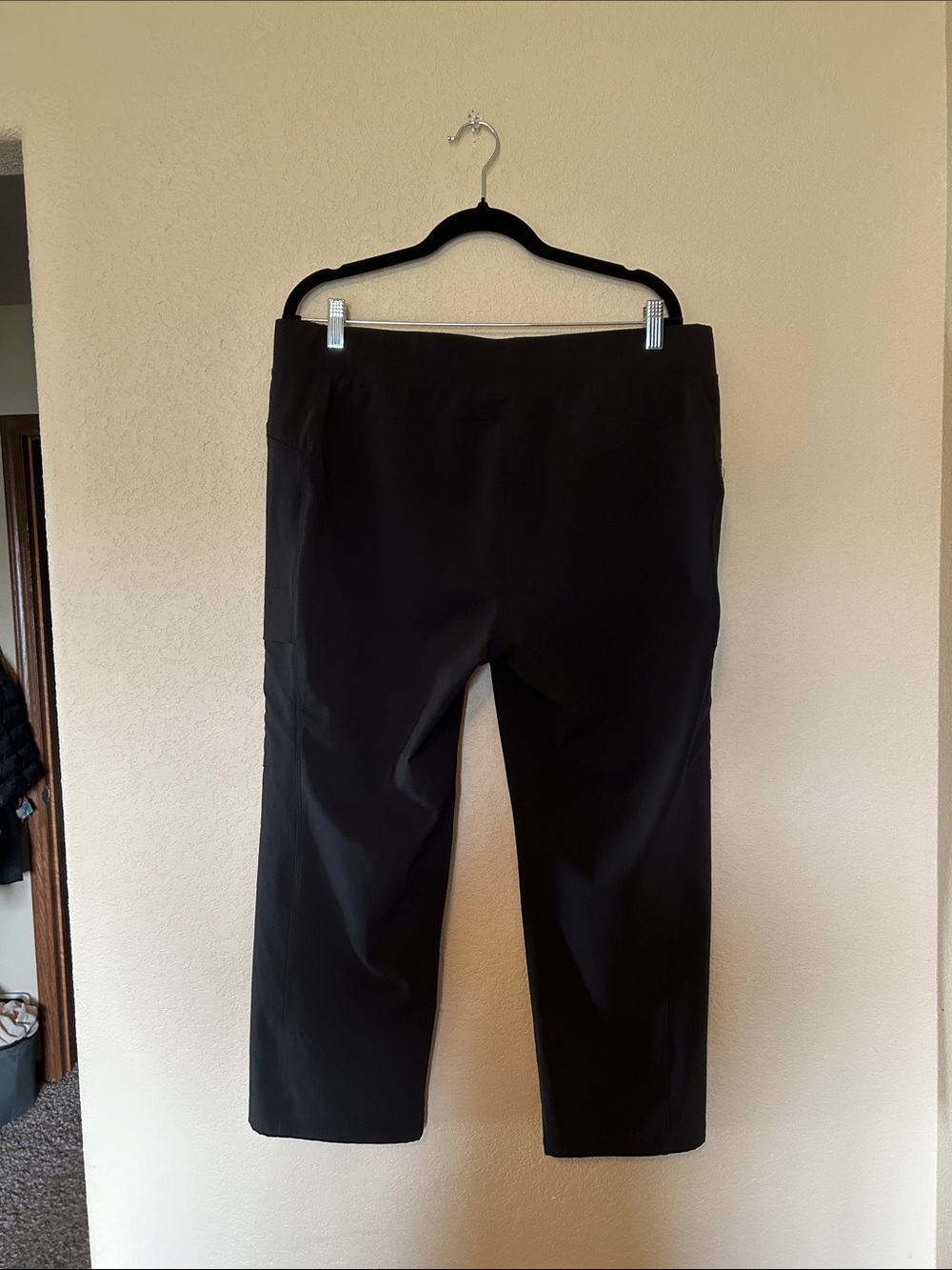 Eddie Bauer Women’s Black Stretch Cropped Hiking Pants Size 16 Outdoor Travel - Picture 5 of 9